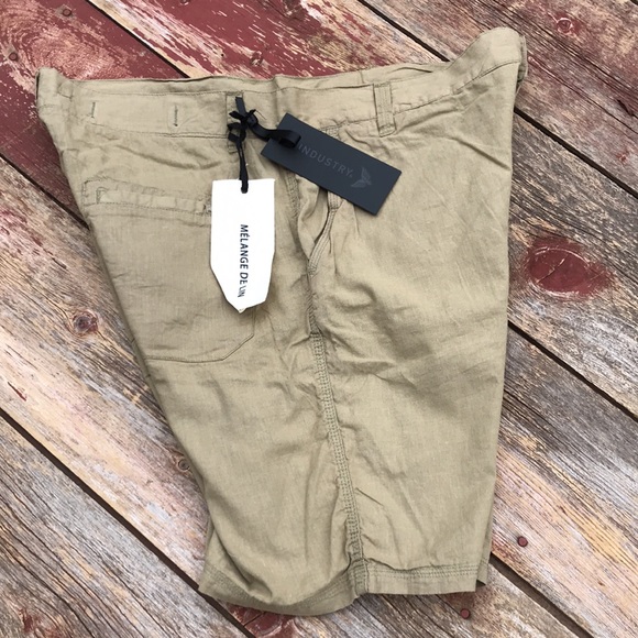 🍁INDUSTRY Casual Lenin Blend Shorts 🍁 - Picture 6 of 9